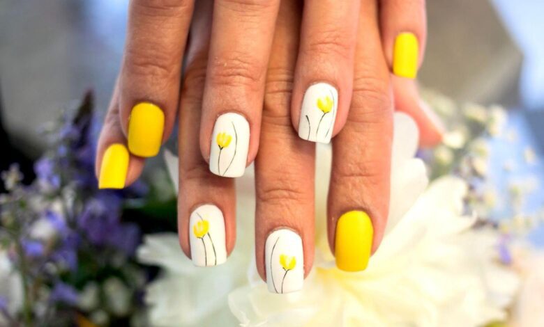yellow nail designs